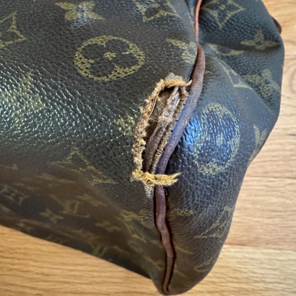 Louis Vuitton Vintage Speedy Leather Handbag Serial Number FH0942 - Picture 15 of 16